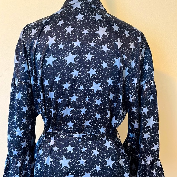 TOPSHOP Satin Blue Shorty Robe - Picture 5 of 10